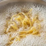 Cooking water, NEVER drain it in the sink: this very trivial gesture will ruin you