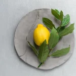 I mix lemon and salt, used in this way they are worth “their weight in gold”: my grandmother taught me this and it still works!