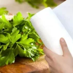 Parsley, the chef’s secret to making it last for months: it no longer rots